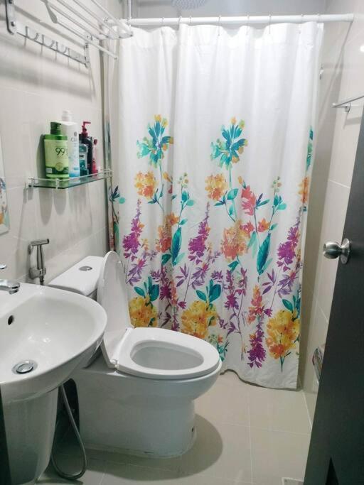 Cubao Manhattanheights U31N Tb, Studio Unit Manila Eksteriør billede